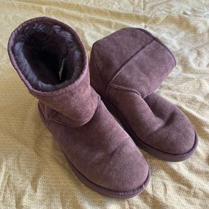 Brown Ugg boots, women’s 8